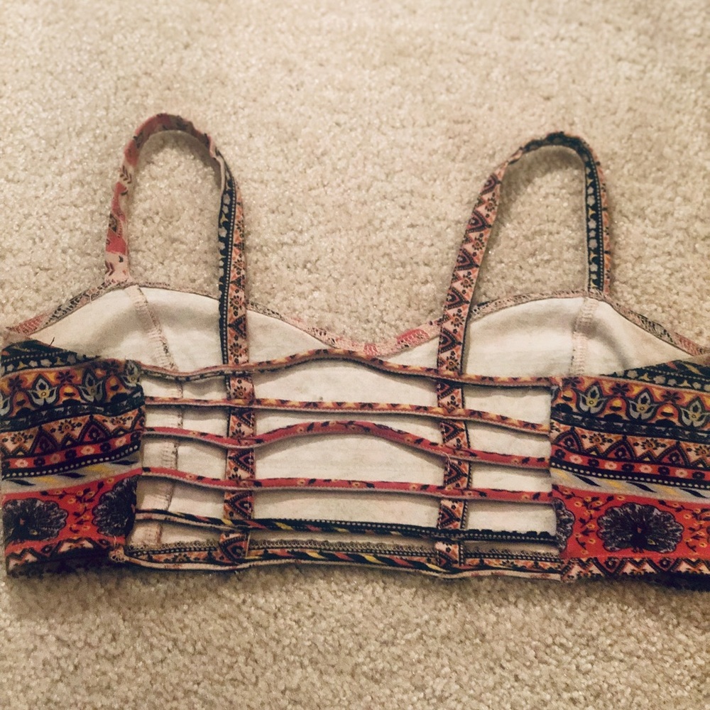 Patterned bralette/Crop Top - Picture 3 of 7